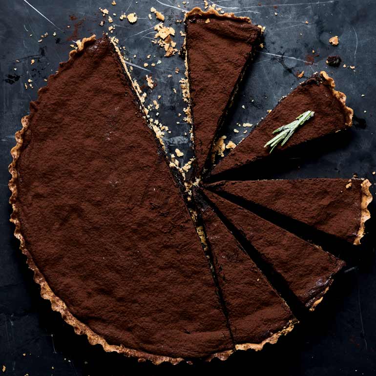 Chocoladetaart met hazelnoten & rozemarijn