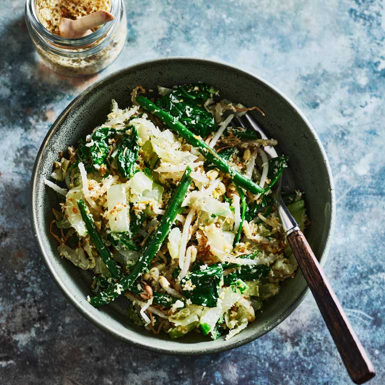 Knapperige groenten in kruidige kokos