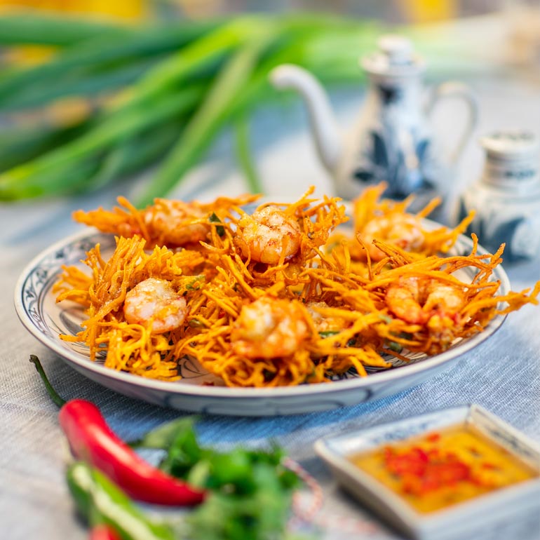 Zoete-aardappelnestjes met garnalen