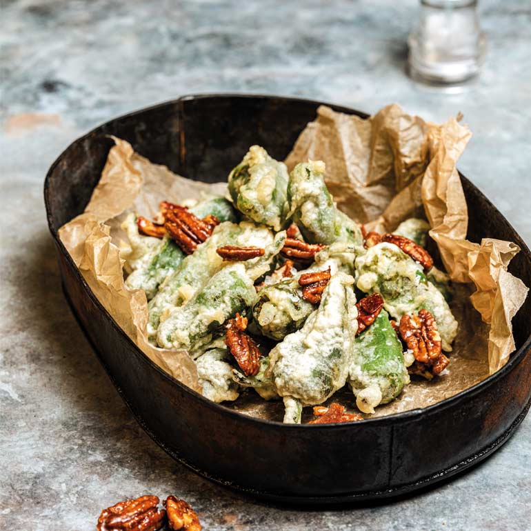 Tempura van Padrón-pepers