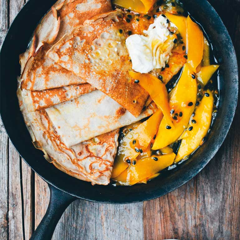 Boekweitflensjes & passievruchten-mango siroop