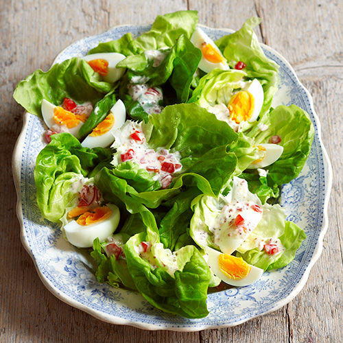 Hollandse sla met eitjes en tomaat